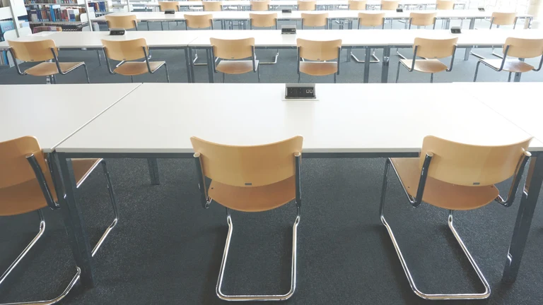Arbeitsplatzerweiterungen in der Hauptbibliothek