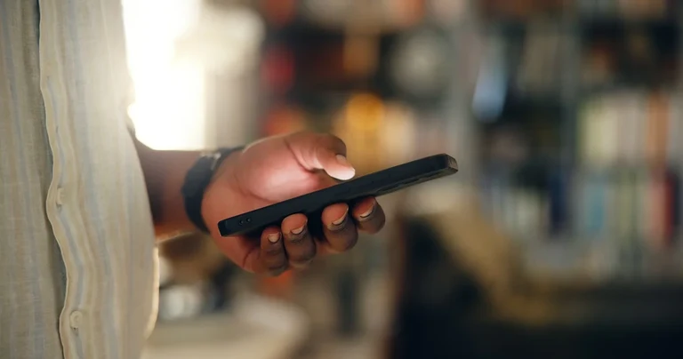 University of Bonn employees can now switch their library accounts to digital use